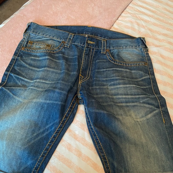 True Religion shorts - Picture 3 of 5